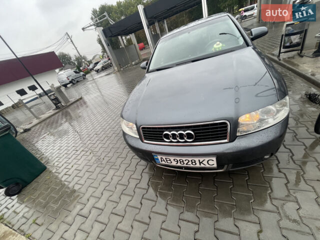 Серый Ауди А4, объемом двигателя 2 л и пробегом 278 тыс. км за 4000 $, фото 1 на Automoto.ua