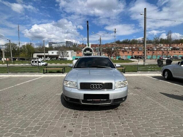Серый Ауди А4, объемом двигателя 2.5 л и пробегом 343 тыс. км за 4600 $, фото 1 на Automoto.ua