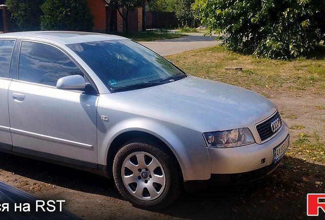 Сірий Ауді А4, об'ємом двигуна 2 л та пробігом 340 тис. км за 4700 $, фото 1 на Automoto.ua