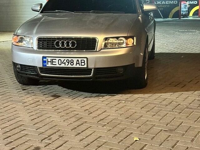 Сірий Ауді А4, об'ємом двигуна 2 л та пробігом 305 тис. км за 5200 $, фото 1 на Automoto.ua
