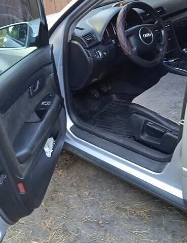 Серый Ауди А4, объемом двигателя 2 л и пробегом 337 тыс. км за 5300 $, фото 1 на Automoto.ua