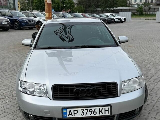 Сірий Ауді А4, об'ємом двигуна 1.78 л та пробігом 318 тис. км за 4600 $, фото 1 на Automoto.ua