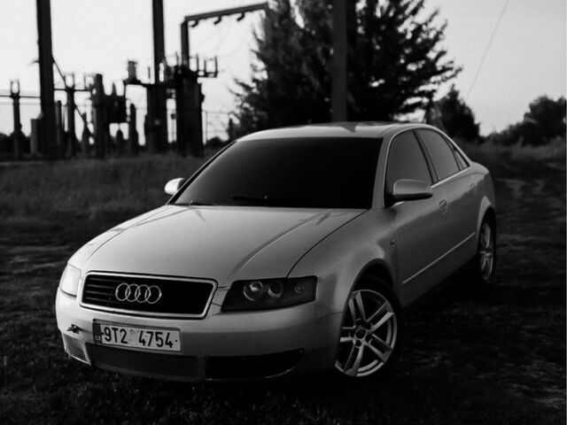 Серый Ауди А4, объемом двигателя 3 л и пробегом 392 тыс. км за 2376 $, фото 1 на Automoto.ua