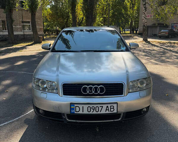 Серый Ауди А4, объемом двигателя 1.78 л и пробегом 212 тыс. км за 5000 $, фото 1 на Automoto.ua