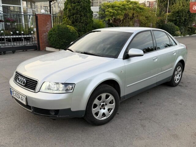 Серый Ауди А4, объемом двигателя 2 л и пробегом 334 тыс. км за 4800 $, фото 1 на Automoto.ua