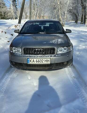 Серый Ауди А4, объемом двигателя 2 л и пробегом 360 тыс. км за 3400 $, фото 1 на Automoto.ua