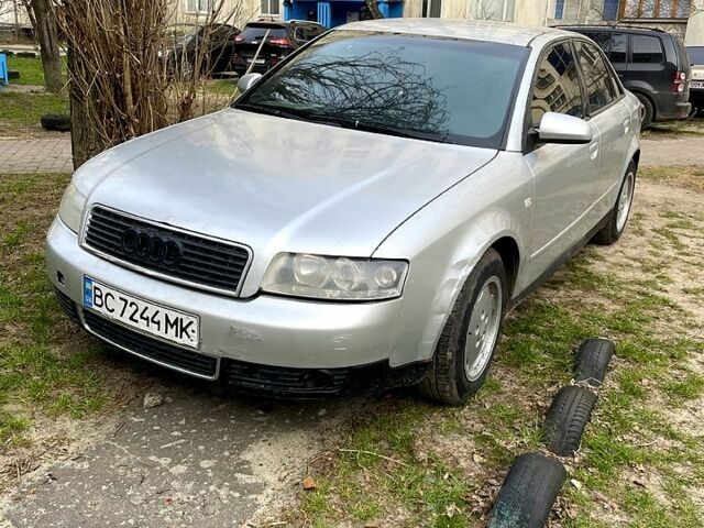 Сірий Ауді А4, об'ємом двигуна 1.8 л та пробігом 377 тис. км за 2900 $, фото 1 на Automoto.ua
