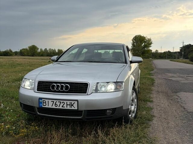 Сірий Ауді А4, об'ємом двигуна 1.6 л та пробігом 288 тис. км за 4400 $, фото 1 на Automoto.ua