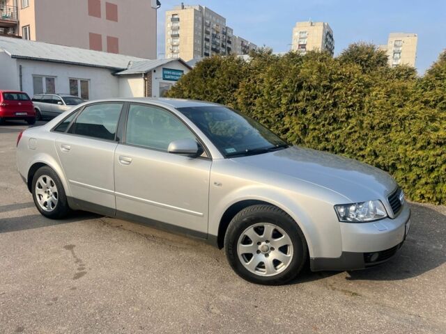 Серый Ауди А4, объемом двигателя 2 л и пробегом 310 тыс. км за 2300 $, фото 1 на Automoto.ua