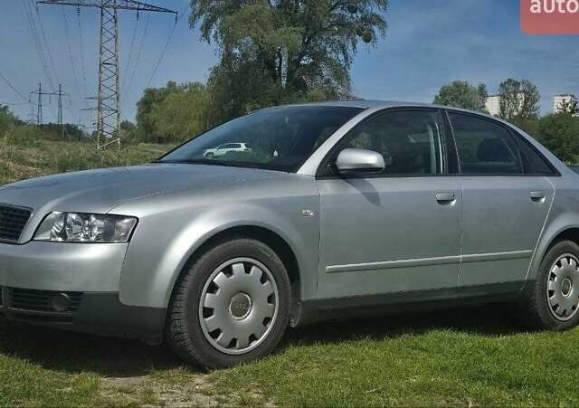 Серый Ауди А4, объемом двигателя 1.6 л и пробегом 133 тыс. км за 5200 $, фото 1 на Automoto.ua