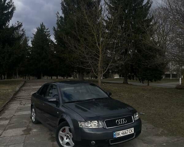 Серый Ауди А4, объемом двигателя 1.8 л и пробегом 260 тыс. км за 4550 $, фото 1 на Automoto.ua