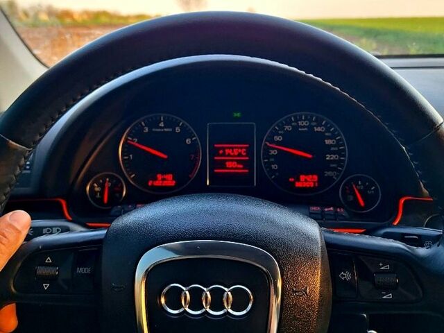 Сірий Ауді А4, об'ємом двигуна 2 л та пробігом 380 тис. км за 4200 $, фото 1 на Automoto.ua