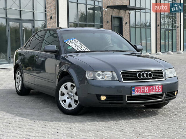 Серый Ауди А4, объемом двигателя 2 л и пробегом 261 тыс. км за 4550 $, фото 1 на Automoto.ua