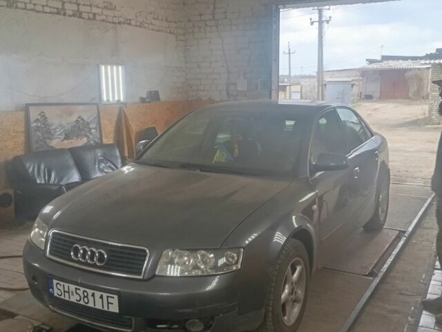 Сірий Ауді А4, об'ємом двигуна 0 л та пробігом 330 тис. км за 3159 $, фото 1 на Automoto.ua