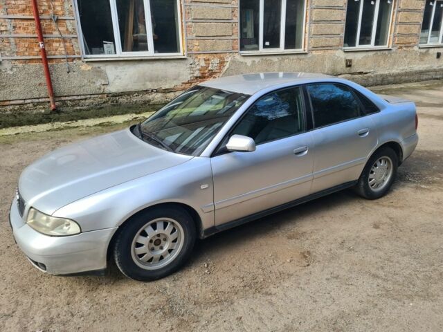 Серый Ауди А4, объемом двигателя 0 л и пробегом 111 тыс. км за 999 $, фото 1 на Automoto.ua