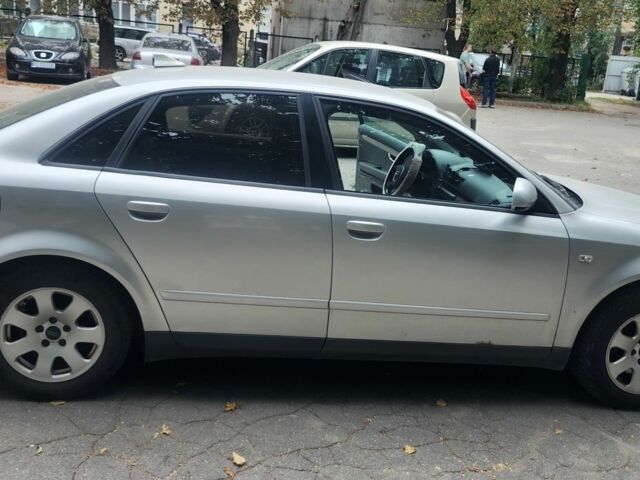 Сірий Ауді А4, об'ємом двигуна 2 л та пробігом 260 тис. км за 3364 $, фото 1 на Automoto.ua