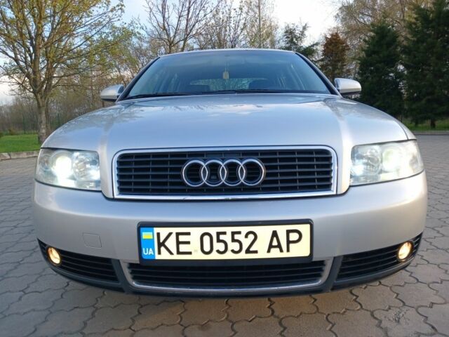 Сірий Ауді А4, об'ємом двигуна 1.6 л та пробігом 143 тис. км за 6000 $, фото 1 на Automoto.ua