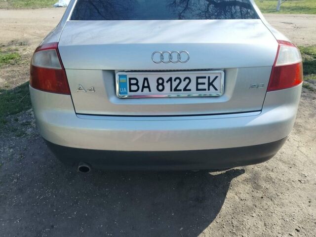 Сірий Ауді А4, об'ємом двигуна 2 л та пробігом 550 тис. км за 4500 $, фото 1 на Automoto.ua
