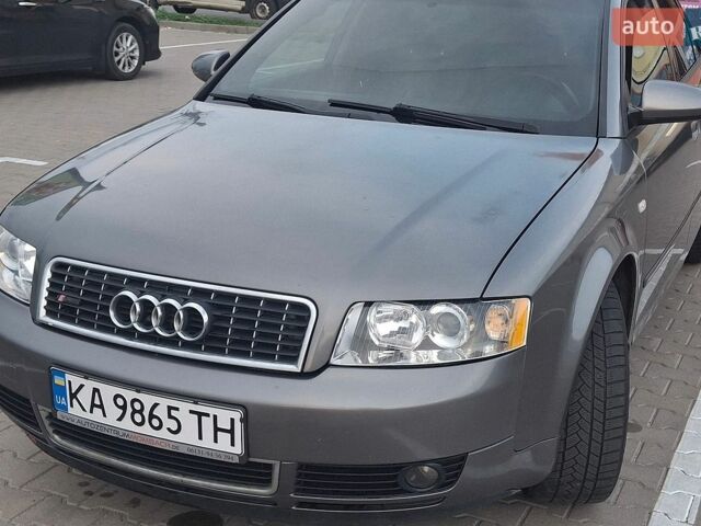 Серый Ауди А4, объемом двигателя 2 л и пробегом 316 тыс. км за 4400 $, фото 1 на Automoto.ua