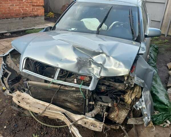 Сірий Ауді А4, об'ємом двигуна 1.8 л та пробігом 440 тис. км за 2000 $, фото 1 на Automoto.ua