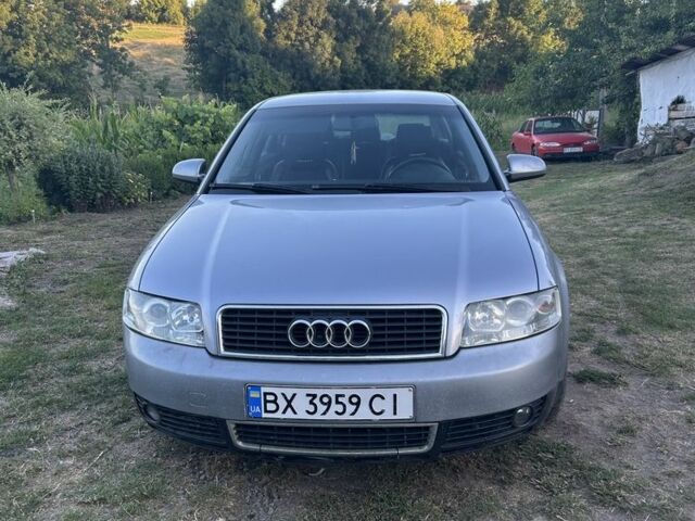 Сірий Ауді А4, об'ємом двигуна 2.5 л та пробігом 450 тис. км за 4021 $, фото 1 на Automoto.ua