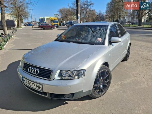 Серый Ауди А4, объемом двигателя 2 л и пробегом 286 тыс. км за 4004 $, фото 1 на Automoto.ua