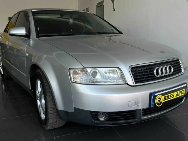 Сірий Ауді А4, об'ємом двигуна 1.6 л та пробігом 249 тис. км за 4500 $, фото 1 на Automoto.ua