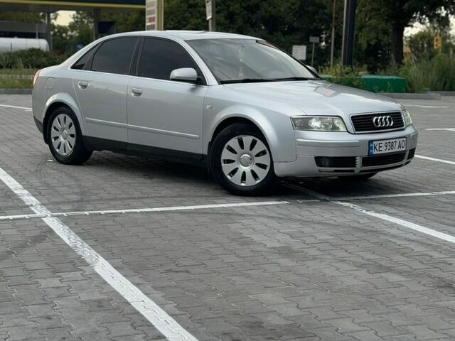 Сірий Ауді А4, об'ємом двигуна 1.98 л та пробігом 285 тис. км за 3950 $, фото 1 на Automoto.ua