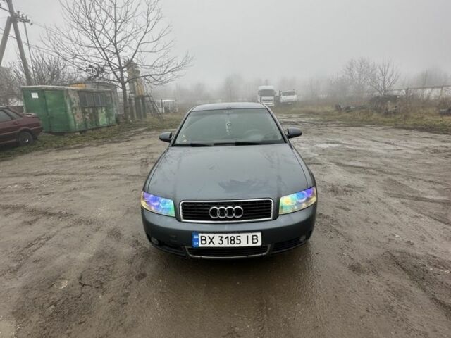 Серый Ауди А4, объемом двигателя 2 л и пробегом 300 тыс. км за 3406 $, фото 1 на Automoto.ua