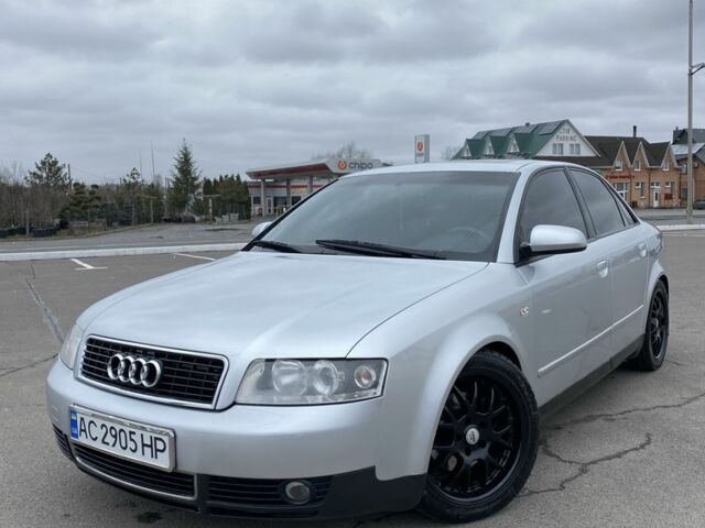 Серый Ауди А4, объемом двигателя 2 л и пробегом 295 тыс. км за 4700 $, фото 1 на Automoto.ua