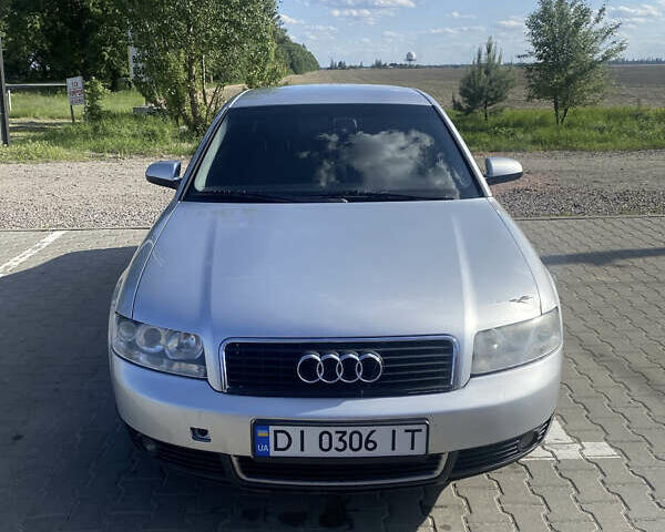 Сірий Ауді А4, об'ємом двигуна 1.98 л та пробігом 225 тис. км за 4800 $, фото 1 на Automoto.ua