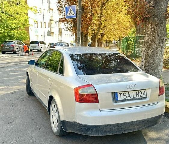 Сірий Ауді А4, об'ємом двигуна 1.9 л та пробігом 450 тис. км за 1500 $, фото 1 на Automoto.ua