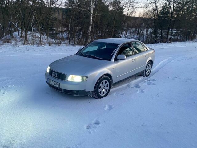 Сірий Ауді А4, об'ємом двигуна 2 л та пробігом 212 тис. км за 2450 $, фото 1 на Automoto.ua