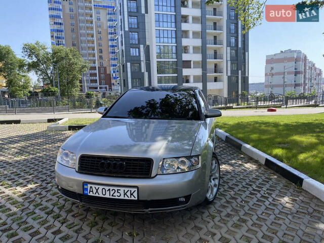 Сірий Ауді А4, об'ємом двигуна 1.78 л та пробігом 271 тис. км за 5250 $, фото 1 на Automoto.ua