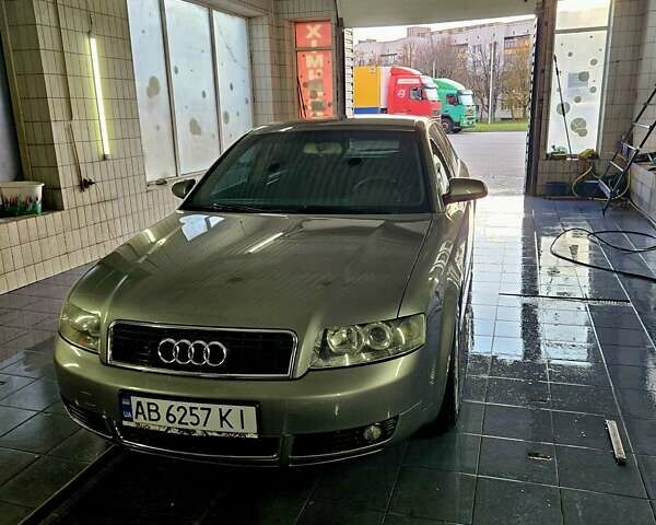 Серый Ауди А4, объемом двигателя 1.6 л и пробегом 286 тыс. км за 4300 $, фото 1 на Automoto.ua