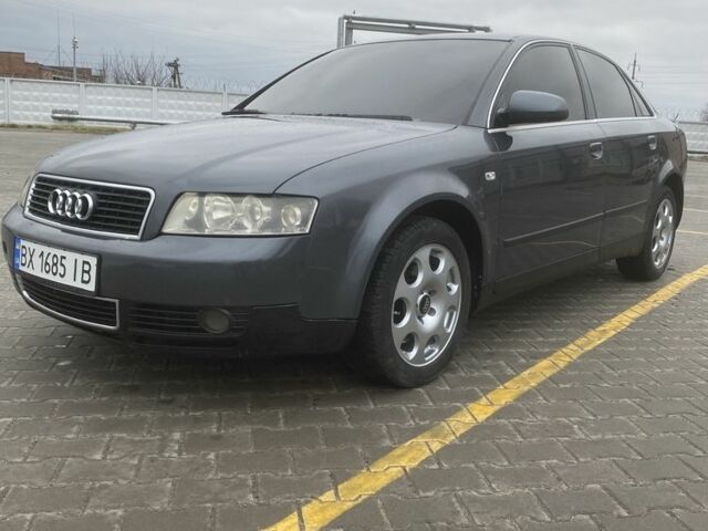 Серый Ауди А4, объемом двигателя 1.8 л и пробегом 298 тыс. км за 4200 $, фото 1 на Automoto.ua