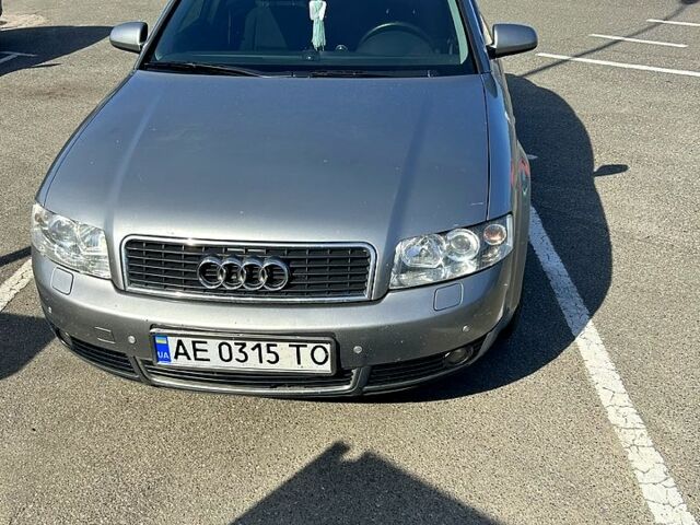 Серый Ауди А4, объемом двигателя 1.8 л и пробегом 310 тыс. км за 5500 $, фото 1 на Automoto.ua