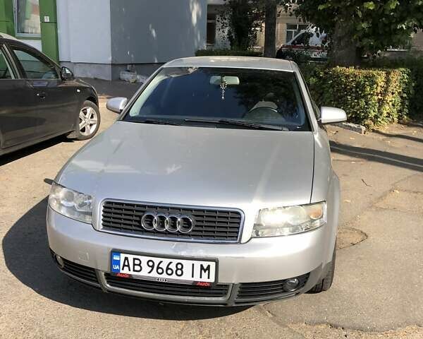 Серый Ауди А4, объемом двигателя 2 л и пробегом 152 тыс. км за 5200 $, фото 1 на Automoto.ua