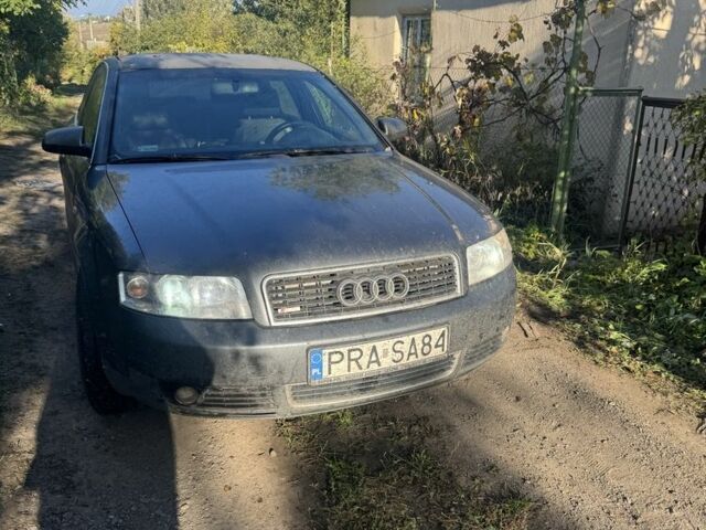 Сірий Ауді А4, об'ємом двигуна 1.9 л та пробігом 400 тис. км за 1808 $, фото 1 на Automoto.ua