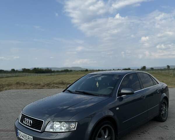 Серый Ауди А4, объемом двигателя 1.78 л и пробегом 380 тыс. км за 4500 $, фото 1 на Automoto.ua