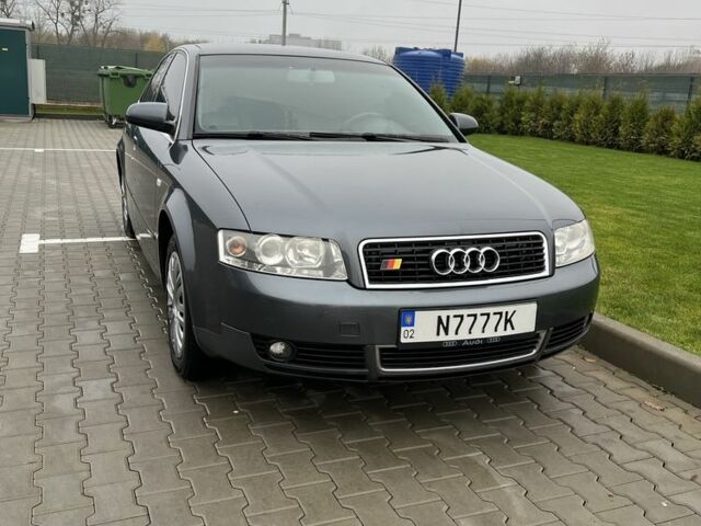 Сірий Ауді А4, об'ємом двигуна 2 л та пробігом 280 тис. км за 5298 $, фото 1 на Automoto.ua