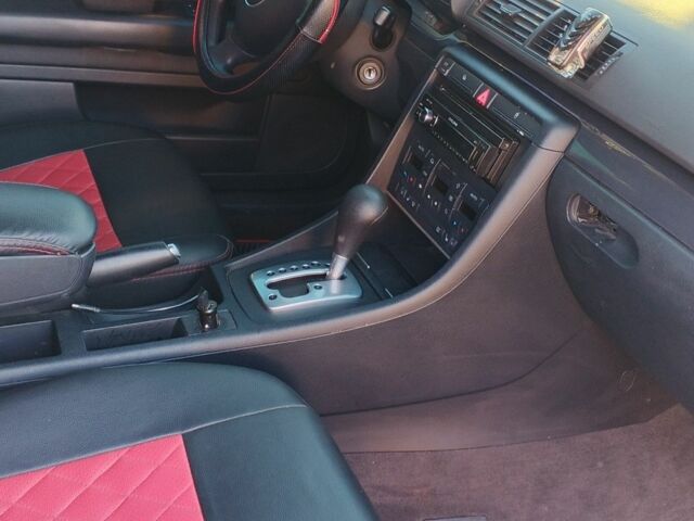 Сірий Ауді А4, об'ємом двигуна 2 л та пробігом 3 тис. км за 6200 $, фото 1 на Automoto.ua