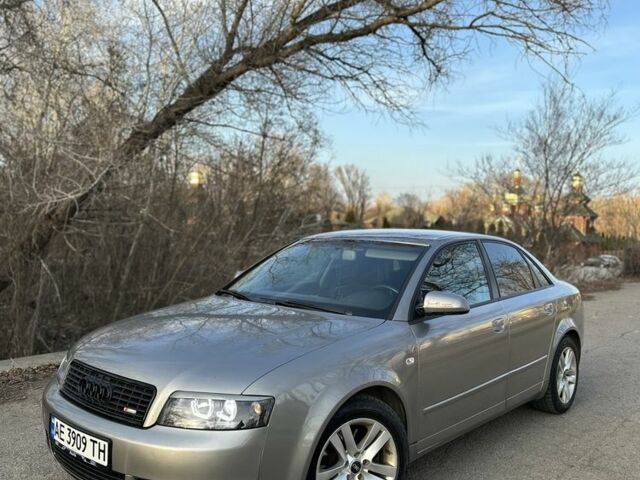 Сірий Ауді А4, об'ємом двигуна 2.5 л та пробігом 240 тис. км за 3650 $, фото 1 на Automoto.ua