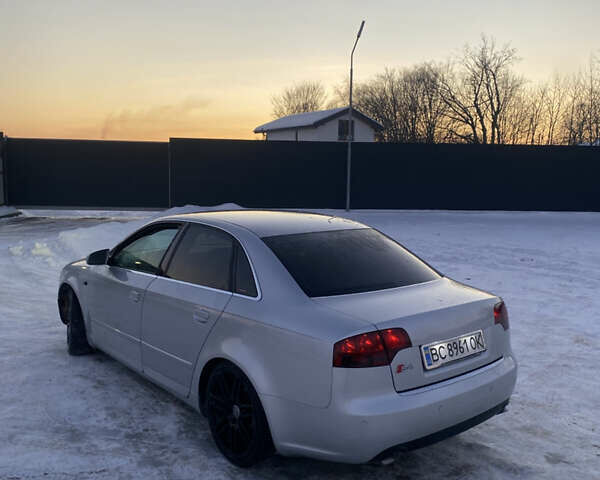 Серый Ауди А4, объемом двигателя 1.97 л и пробегом 280 тыс. км за 6000 $, фото 1 на Automoto.ua