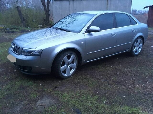Сірий Ауді А4, об'ємом двигуна 1.8 л та пробігом 294 тис. км за 3750 $, фото 1 на Automoto.ua