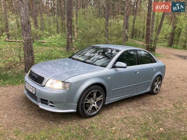 Сірий Ауді А4, об'ємом двигуна 2 л та пробігом 285 тис. км за 5900 $, фото 1 на Automoto.ua