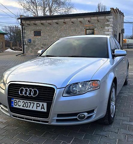 Сірий Ауді А4, об'ємом двигуна 2 л та пробігом 281 тис. км за 4500 $, фото 1 на Automoto.ua