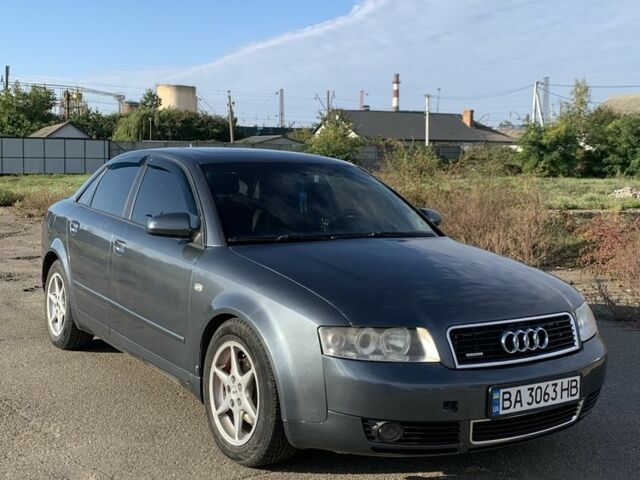 Сірий Ауді А4, об'ємом двигуна 1.8 л та пробігом 200 тис. км за 4712 $, фото 1 на Automoto.ua