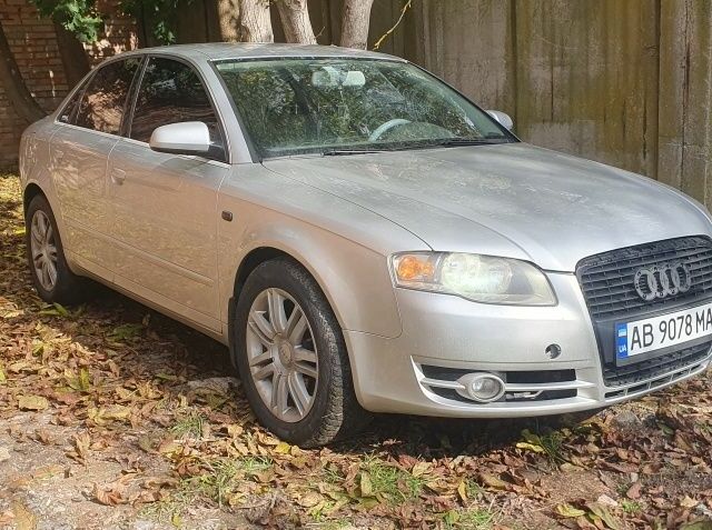 Серый Ауди А4, объемом двигателя 2 л и пробегом 238 тыс. км за 4750 $, фото 1 на Automoto.ua