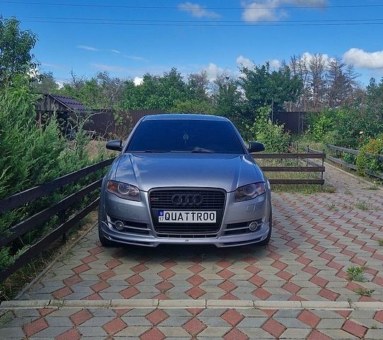 Серый Ауди А4, объемом двигателя 2 л и пробегом 350 тыс. км за 7700 $, фото 1 на Automoto.ua